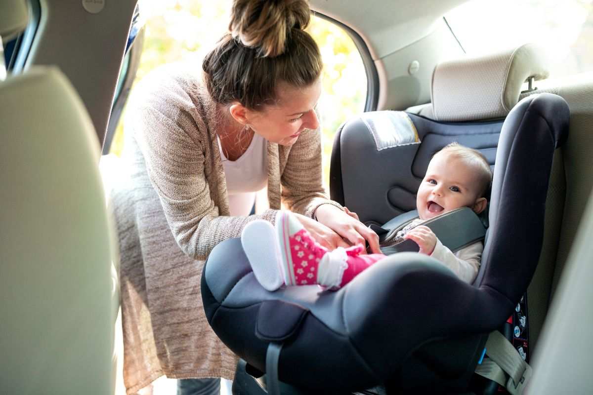 Seggiolino auto nuova legge